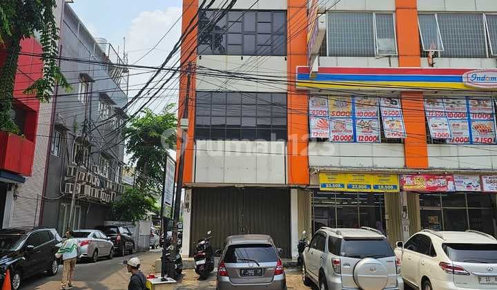 Dijual Cepat Ruko Cempaka Putih Tengah. Strategis . Murah. Bagus. 4 Lantai . Jakarta Pusat.