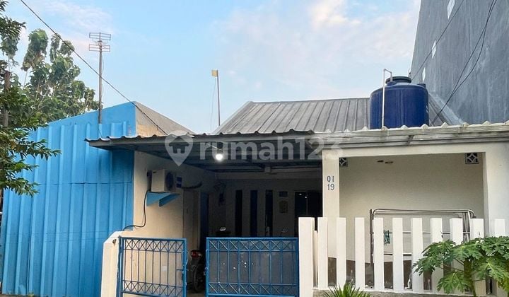 For Quick Sale: Boarding House with active AC, Neat, Clean, in Harapan Indah.