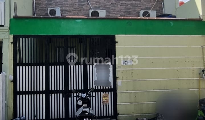 Dijual Cepat Rumah Bagus, Murah, 3 lantai, Ada AC Di Taman Anyelir, Cikokol, Tangerang Kota.