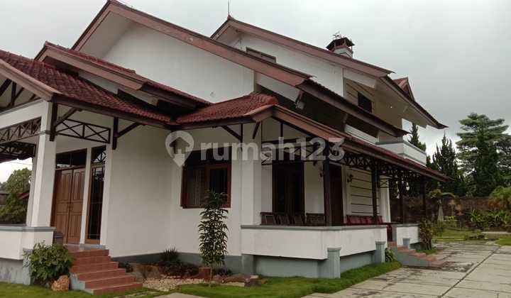 Rumah Villa Asri & Sejuk Lokasi Dekat Pasar Lembang Bandung