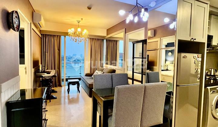 Landmark Residence 2 Bedroom Apartment with Swimming Pool View