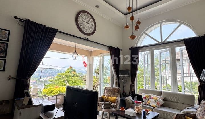 Rumah Villa Cantik Lokasi Cimahi Kota