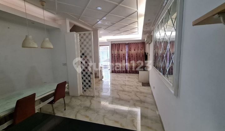 Rumah di Green Lake City Bagus Siap Huni