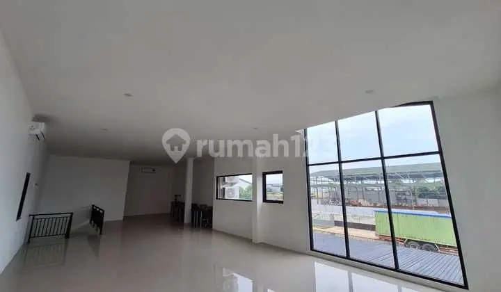 Gudang Sewa Blessindo Type Besar Cocok Untung Gudang dan Kantor