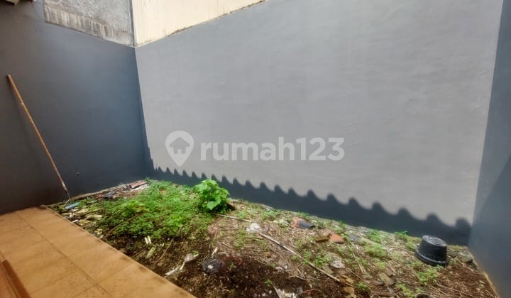 Sewa Rumah Modern Nyaman Bebas Banjir Termurah 2Tahunan Dekat Pusat Kota, Pusat Tempat Shoping Mall Strategis.dan Sebelah Binus BSD