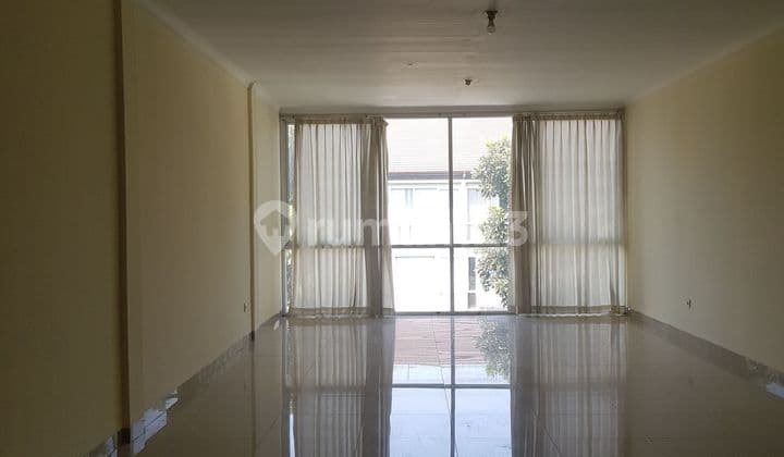 RUKO DI HOLIS REGENCY SIAP PAKAI SANGAT COCOK UNTUK KANTOR/USAHA