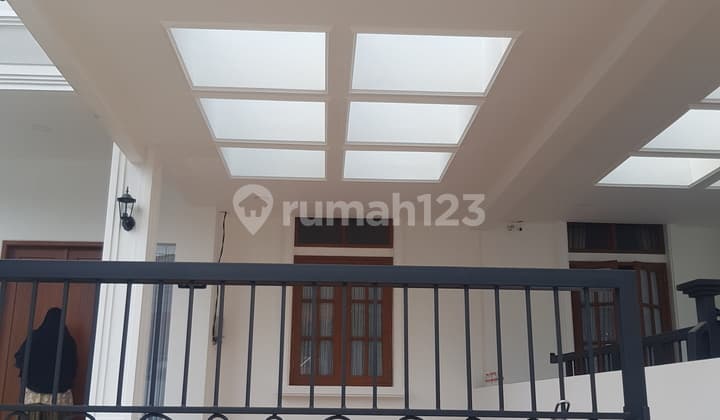 Rumah Baru Minimalis Classic 4 Kamar Tidur di Buah Batu Nego Sampai Deal