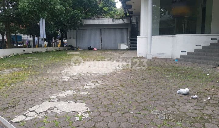 Ruang Usaha di Sutami Setrasari Sangat Cocok untuk Cafe/Klinik/Kantor