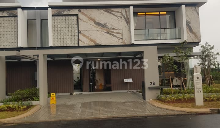 RUMAH MINIMALIS DALAM CLUSTER DI SUMMARECON BANDUNG