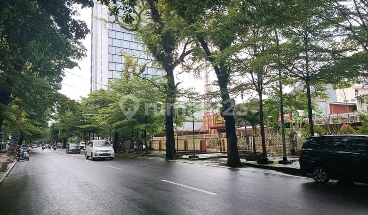 Disewa Rumah Tua Tengah Kota Monginsidi Lama Luas 1.080M2(27X40)