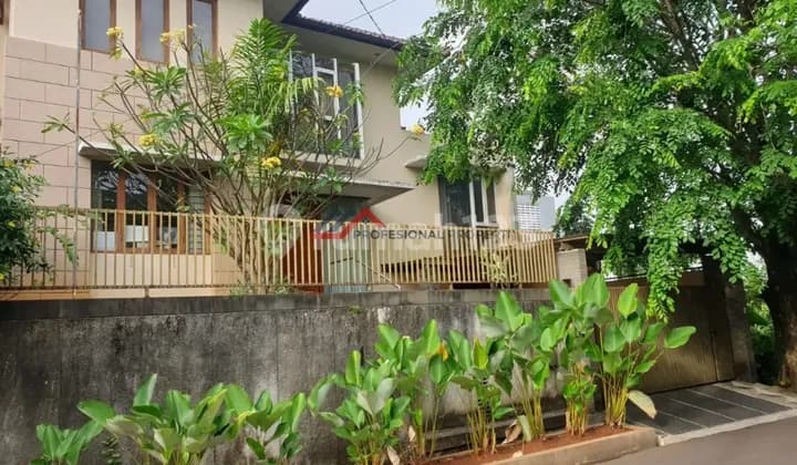Rumah siap huni dalam komplek lebak bulus jakarta selatan