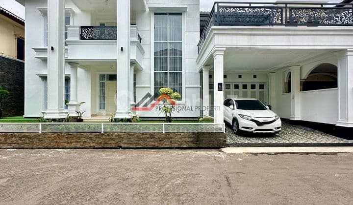 Rumah Mewah Terenovasi Dalam Komplek Cilandak Jakarta Selatan