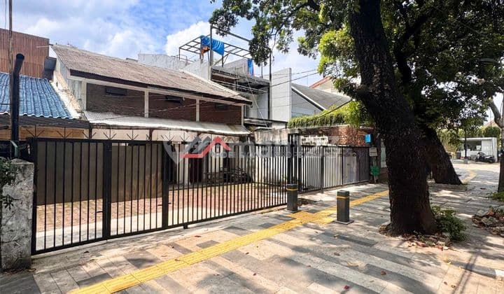 Rumah Lama Hitung Tanah Cocok untuk Usaha Kebayoran Baru Jakarta Selatan