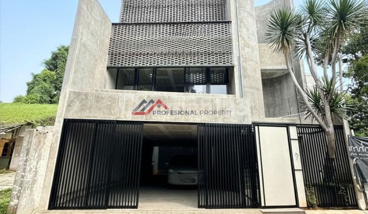 Rumah Baru Dalam Komplek Lebak Bulus Jakarta Selatan