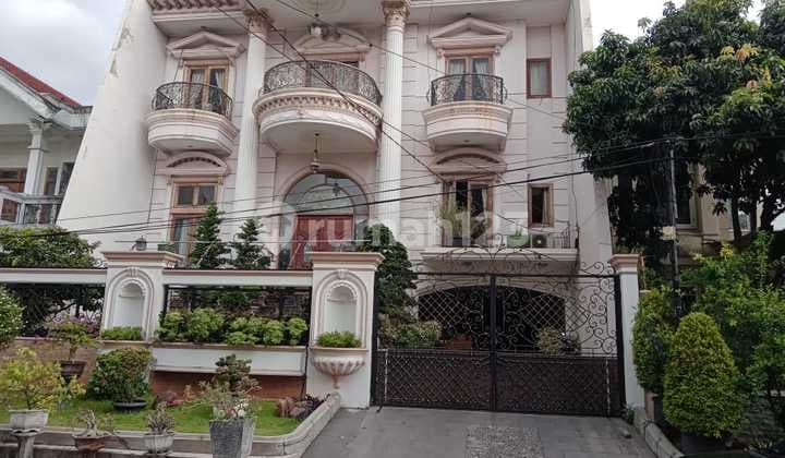 Di Jual Rumah Exclusive Di Komplek Pluit Putri