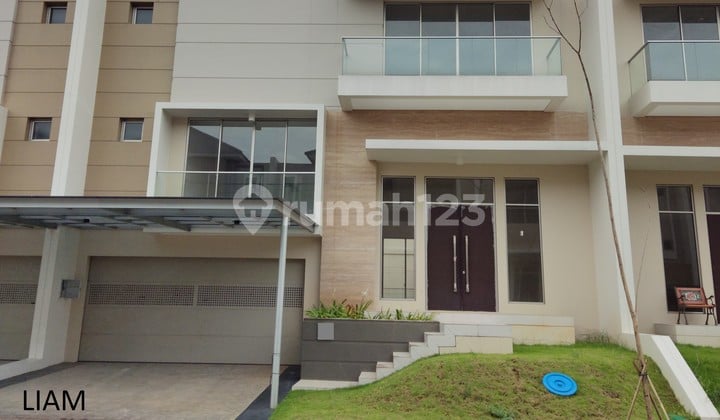 Rumah Pik Golf Island PIK Tipe 12x30 Walnut Developer