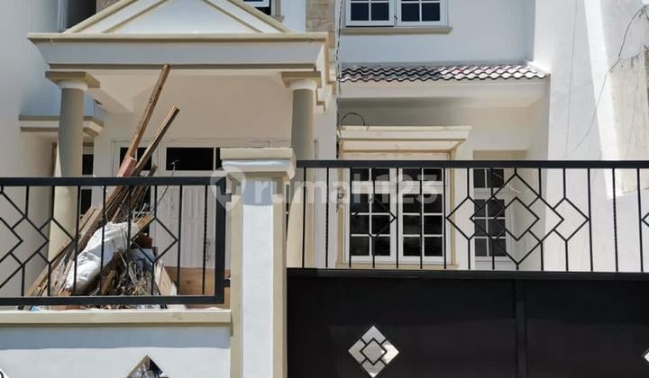 Rumah Taman Pondok Indah 2 Lantai Dekat Graha Unesa Rumah Taman Pondok Indah 2 Lantai Dekat Graha Unesa