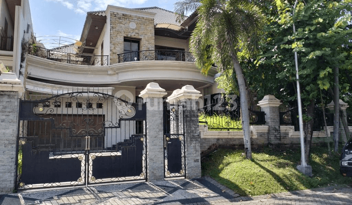 Cluster Elit Barang Langka di Bloknya Rumah di Graha Famili