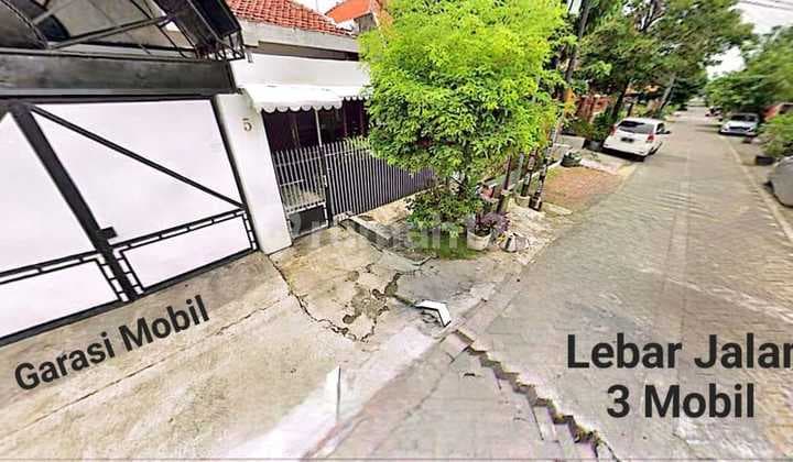 1,5 Lantai Rumah Dukuh Kupang Strategis Surabaya Barat