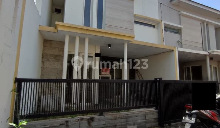 Never Occupied House, Puri Lidah Kulon, West Surabaya