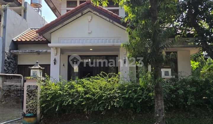 Rumah Graha Famili Kawasan Elit Harga Murah