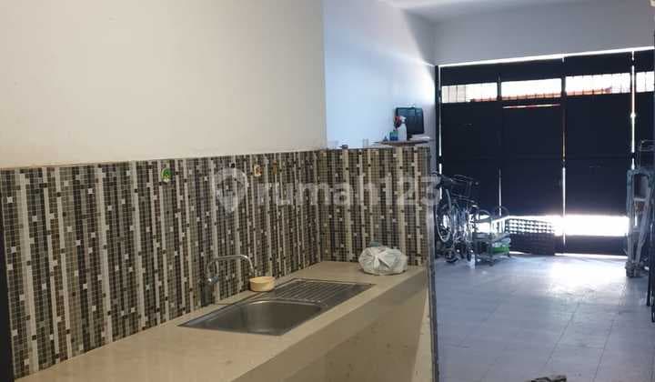 1 Lantai Ciamik Terawat Rumah Woodland Citraland