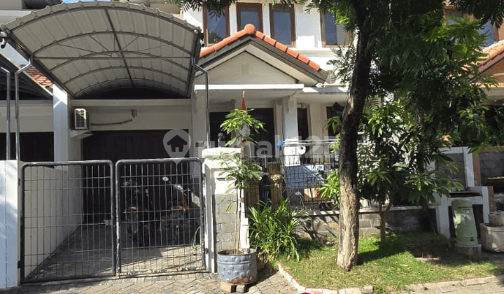 Rumah di Graha Family 2 Lantai Surabaya Harga Nego Ciamik