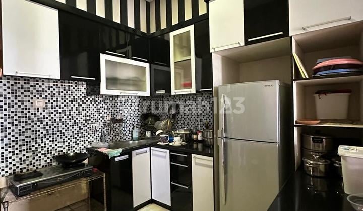 Strategic Location Semi Furnished Interior Citraland Main House