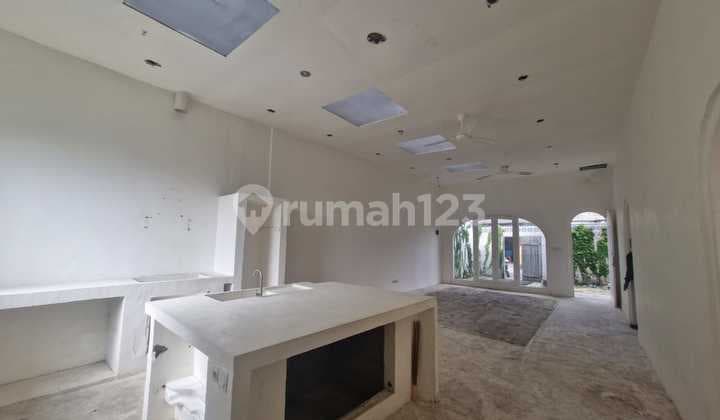 Rumah 2 Bed Jalan Pantai Berawa,Canggu Bali BK-2321