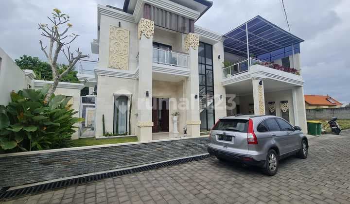 Dijual Vila Modern Mewah 3 Kamar Tidur di Ungasan Bali MG-3289