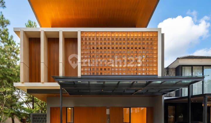 Brand New Foresta BSD