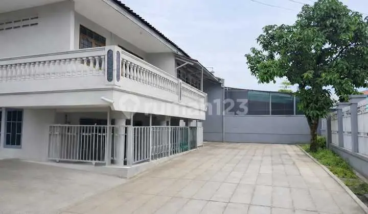 Disewa Rumah Luas Dekat Telkom Universitas dan Tol Buahbatu