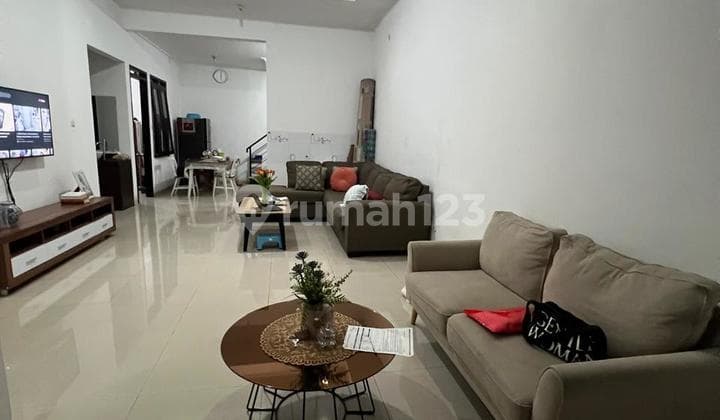 For Sale Nice House Ready to Occupy in Singgasana Pradana