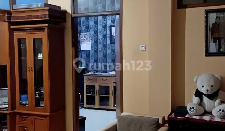 Dijual Rumah 2 Lantai Siap Huni Sayap Moh Toha