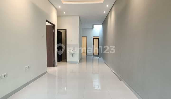 Dijual Rumah Baru Minimalis Modern di Taman Kopo