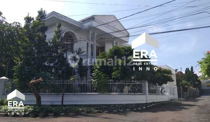 Rumah hook clasic mewah elegant asri strategis Cipaganti Bandung Utara
