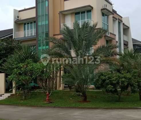 Nice 2-Story House Semi-Furnished Freehold Title Empire Park Cluster Sentul City Bogor