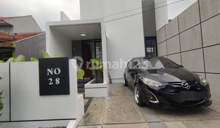 Rumah Bagus Minimalis Modern Unfurnished SHM di Taman Udayana Sentul City Bogor
