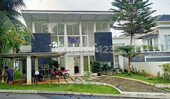 Rumah Depan Taman Dengan Halaman Luas Di Mediterania 2 Sentul City Bogor