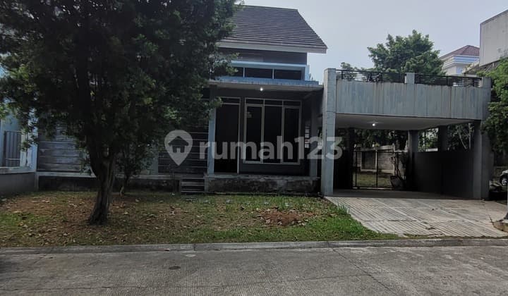 Rumah Hook Depan Hutan Pinus Dekat Pintu Tol Klaster Taman Casablanca Sentul City Bogor