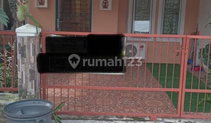 Ready-to-Occupy House Near the Besakih Park Cluster Tourist Center in Sentul City, Bogor