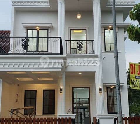 Rumah Classic Depan Taman Di klaster Taman Casablnca Sentul City Bogor