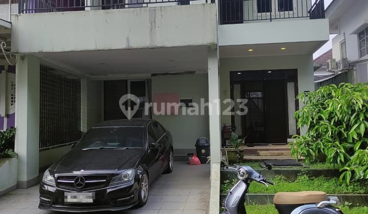 Rumah Dekat Pintu Tol 2 Lantai Siap Huni Klaster Taman Andaluasi Sentul City Bogor