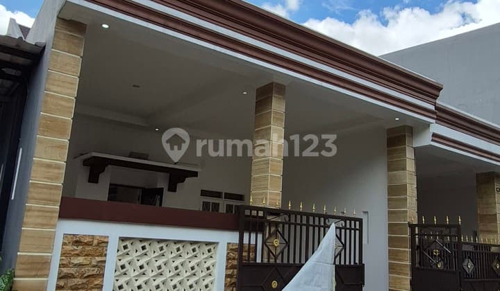 Rumah Dekat Pintu Tol Siap Huni Baru Dibangun Taman Victoria Sentul City Bogor