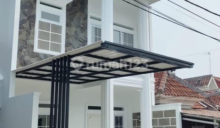 Rumah Murah 2 Lantai Siap Huni Taman Tampak Siring Sentul City Bogor