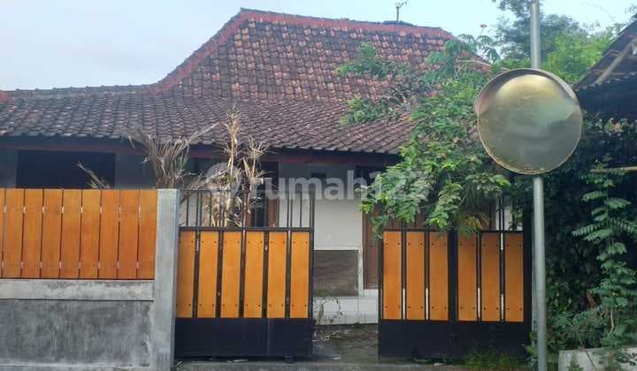 Rumah 1 Lantai Unfurnished SHM Jl. Plumbon Raya Sleman