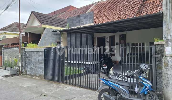 Nice Semi-Furnished House with SHM, Bantulan, Jl. Godean km 7, Sleman