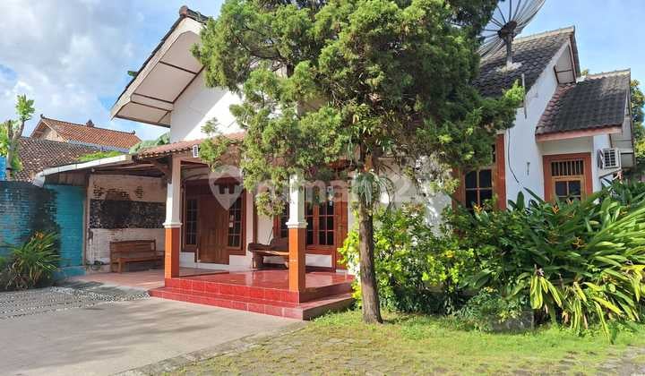 Rumah Bagus Furnished SHM Jl. Gedongkuning Yogyakarta