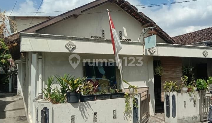 Rumah Bagus Unfurnished Area Kledokan Sleman