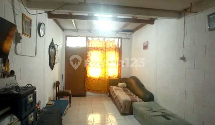 Rumah Lebak Bulus Harga Terjangkau Strategis Dekat MRT Jakarta Selatan